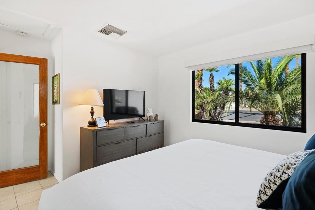 Los Compadres Oasis - 5 Bedroom Palm Springs Eksteriør billede